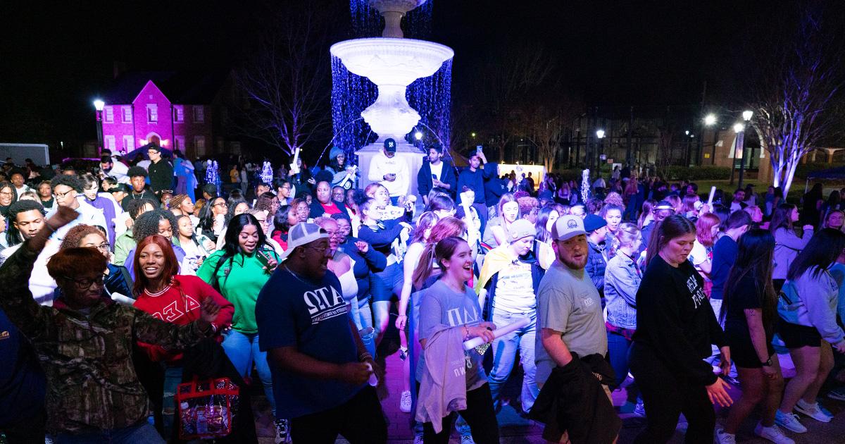 UNA's annual spring tradition Light the Fountain is set for March 14.